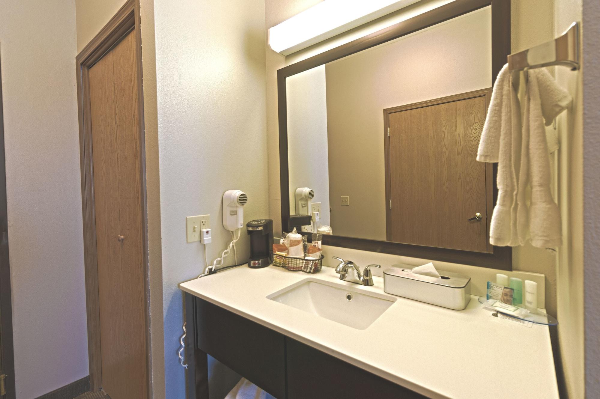 Clarion Inn Kingman I-40 Route 66 Екстериор снимка