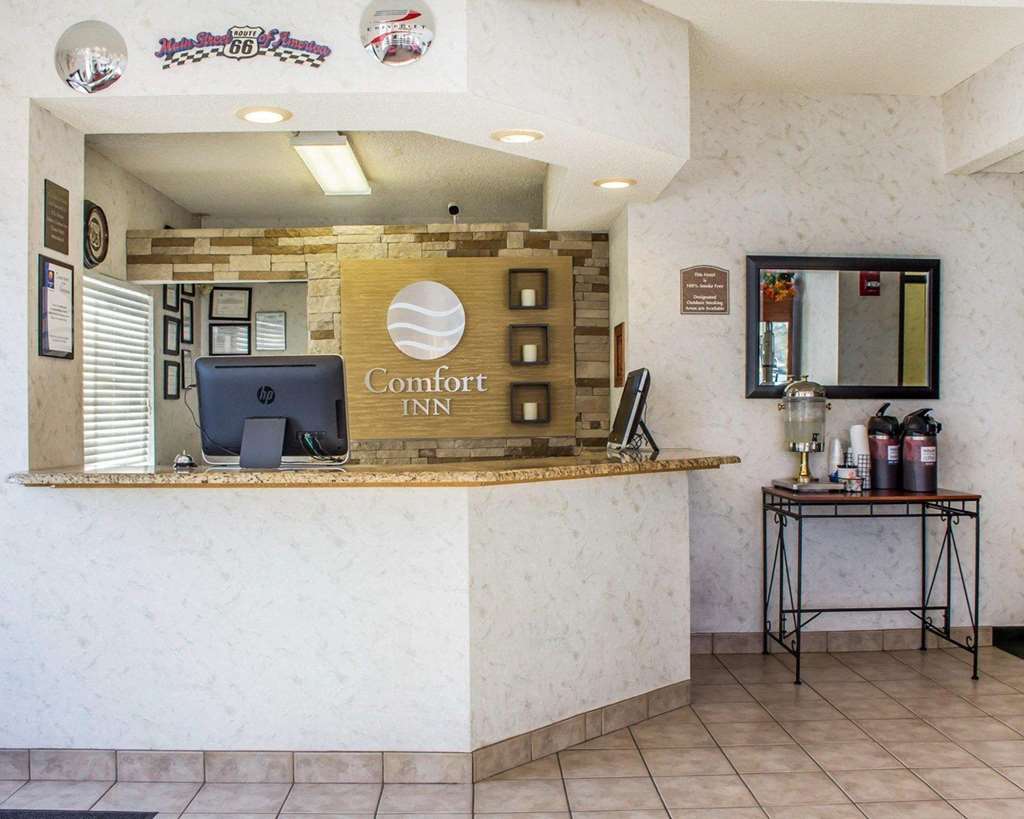 Clarion Inn Kingman I-40 Route 66 Интериор снимка